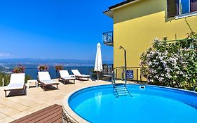 Apartment Laurus-1 By Interhome